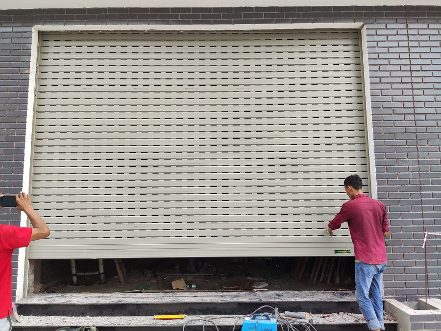 Lắp cửa cuốn nhà phố tại TPHCM